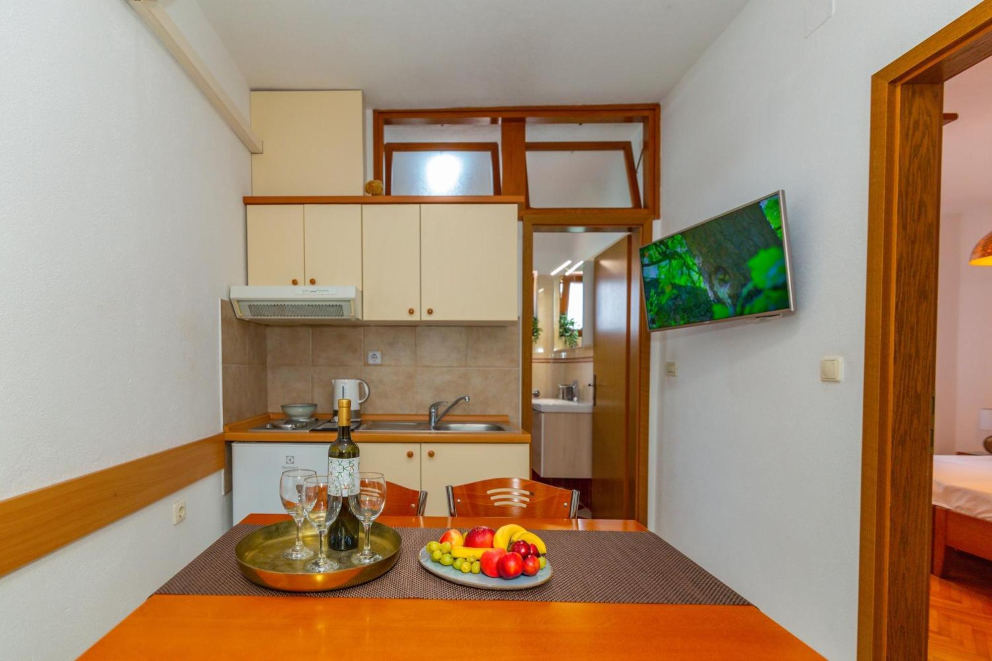 City Center Ana Apartments ماكارسكا المظهر الخارجي الصورة