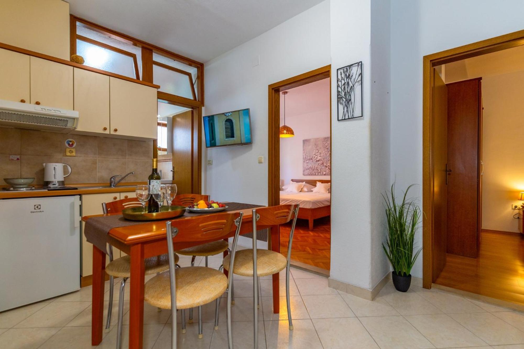 City Center Ana Apartments ماكارسكا المظهر الخارجي الصورة