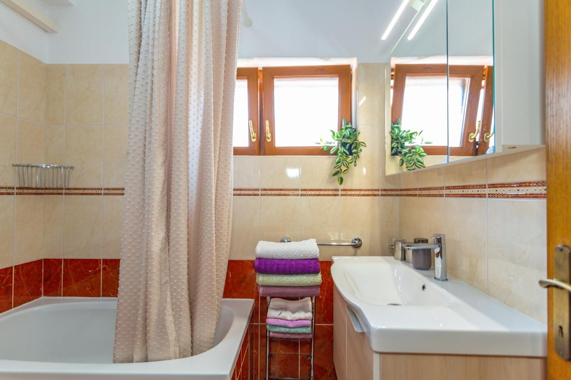 City Center Ana Apartments ماكارسكا المظهر الخارجي الصورة